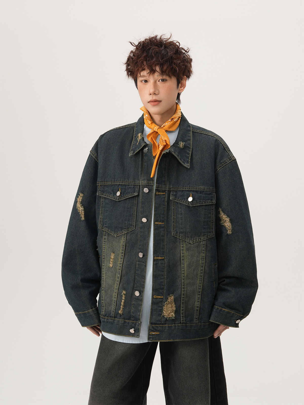 Veste en jean déchirée style A - Street Fashion Jacket avis et prix
