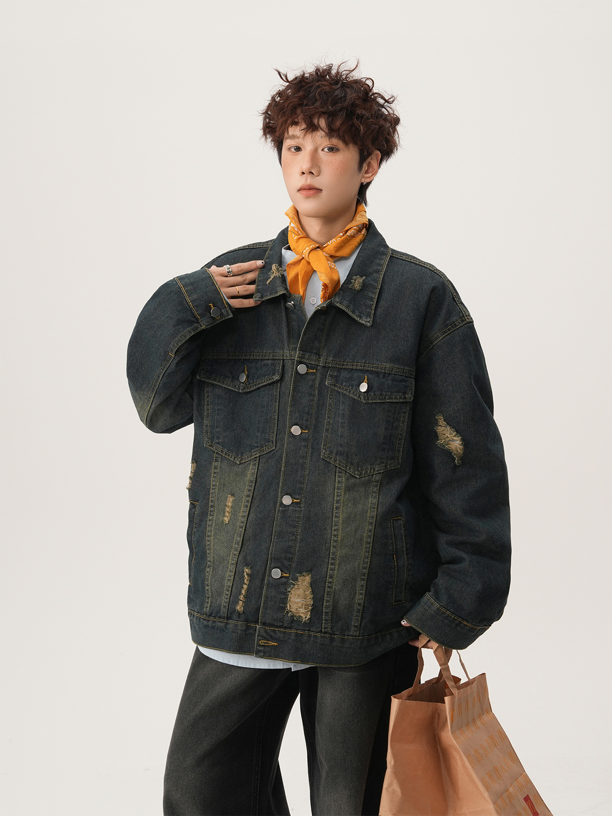 Veste en jean déchirée style A - Street Fashion Jacket avis et prix