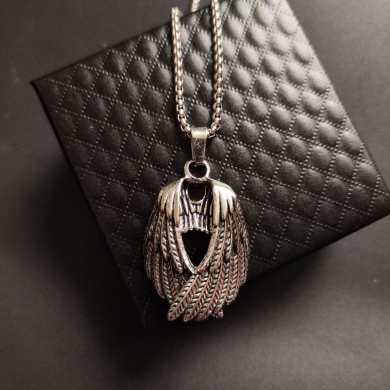 Collier rétro niche avec ailes - Japanese Street Fashion Female avis et prix